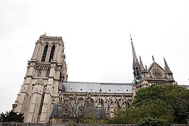 索尼与日本乐队King Gnu合作拍摄PS5奇特广告